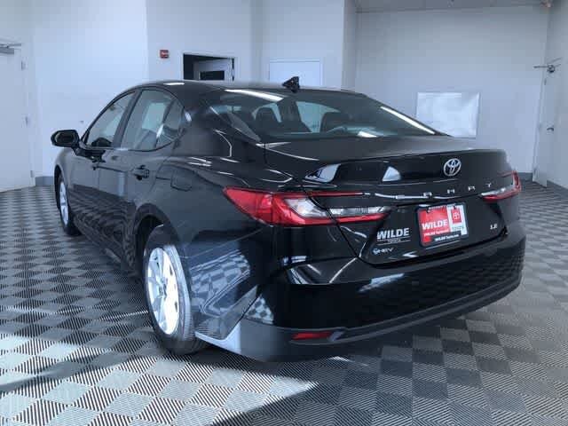 2025 Toyota Camry LE photo 4