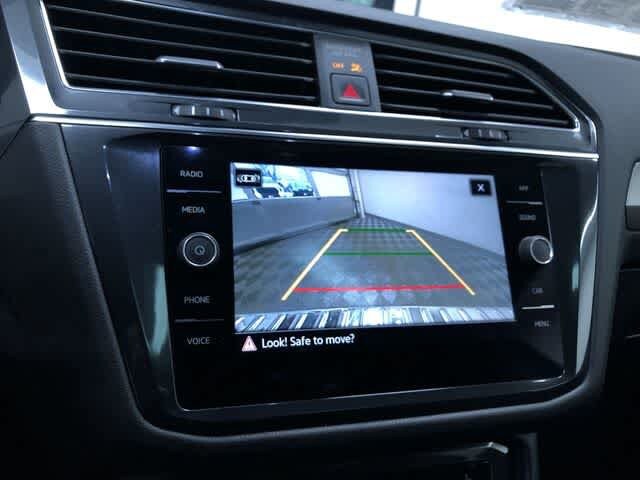 Thumbnail: 2022 Volkswagen Tiguan - 28