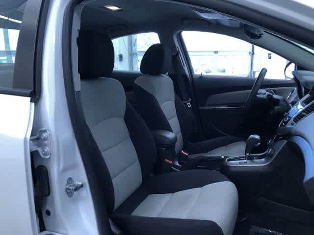 Thumbnail: 2013 Chevrolet Cruze - 22
