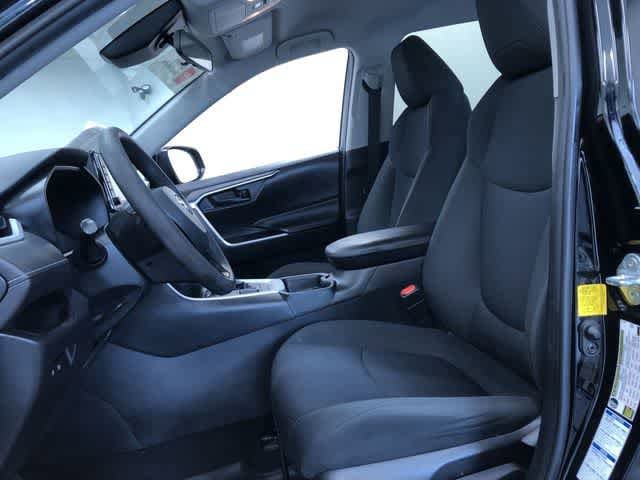 Thumbnail: 2019 Toyota RAV4 - 18