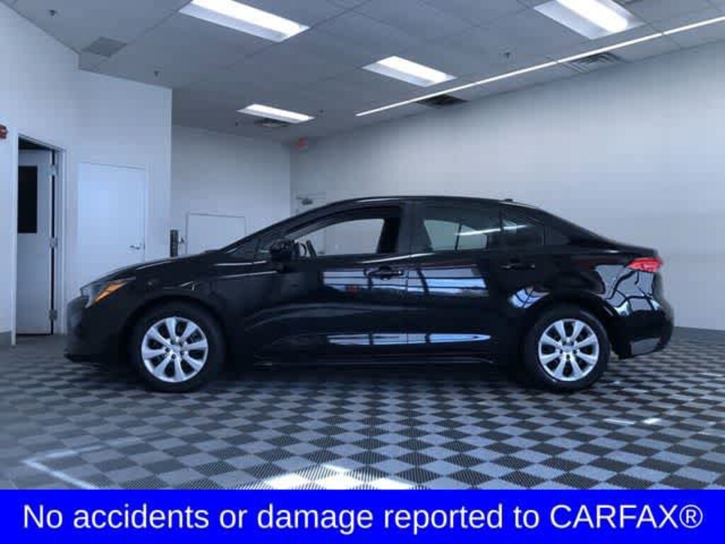 Used 2025 Toyota Corolla LE Car