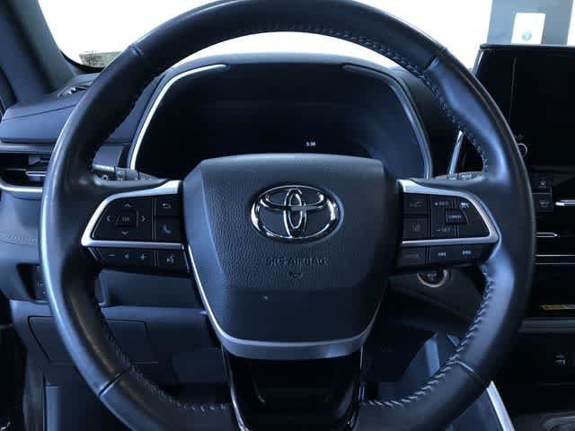 Thumbnail: 2025 Toyota Highlander - 24