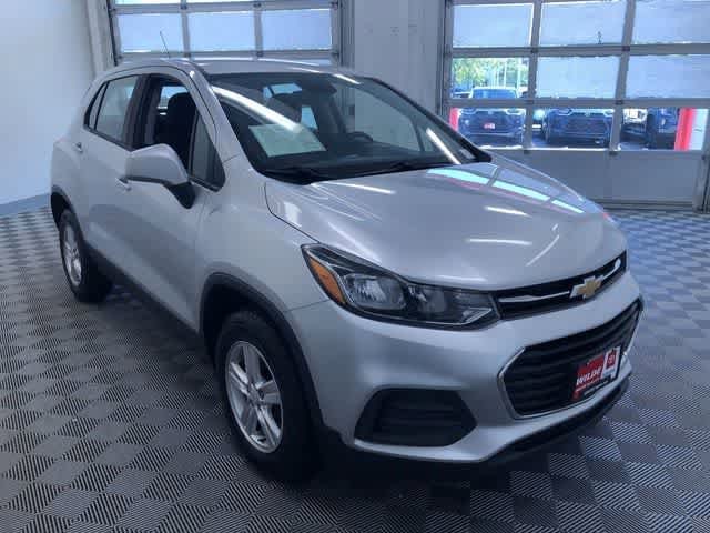 Thumbnail: 2017 Chevrolet Trax - 36