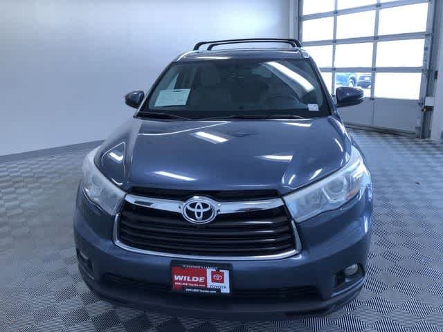 Thumbnail: 2015 Toyota Highlander - 15