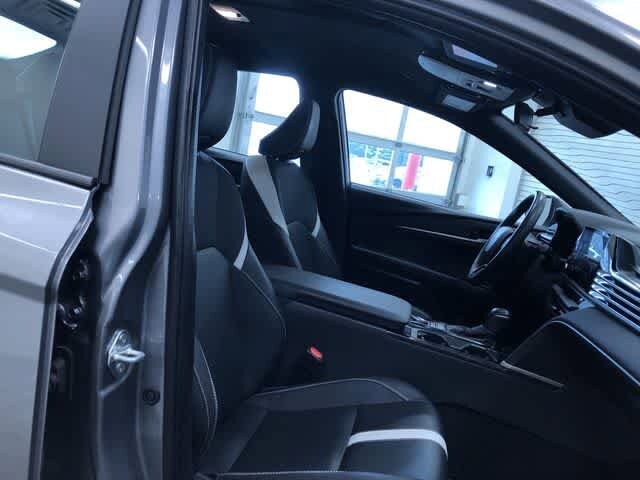 Thumbnail: 2025 Toyota Camry - 21