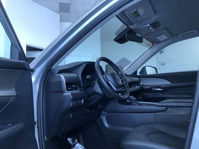 Thumbnail: 2025 Toyota Grand Highlander - 11