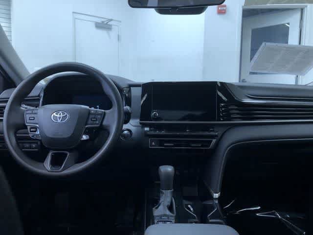 Thumbnail: 2025 Toyota Camry - 18