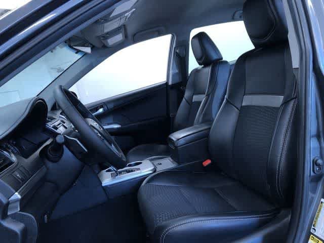 Thumbnail: 2012 Toyota Camry - 19