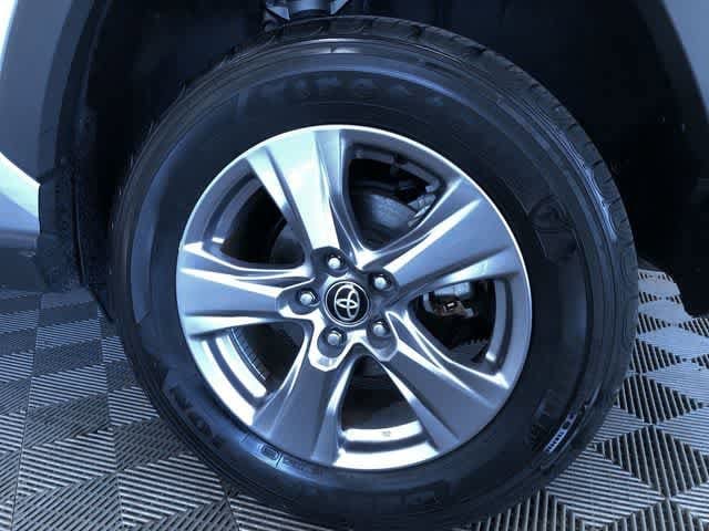 Thumbnail: 2025 Toyota RAV4 - 16