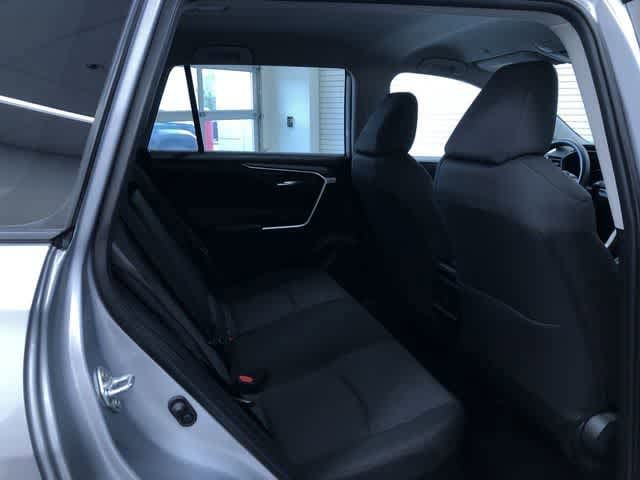 Thumbnail: 2025 Toyota RAV4 - 21