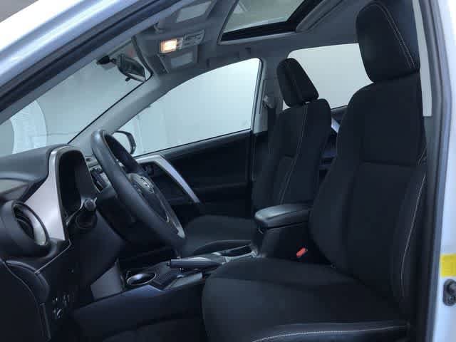 Thumbnail: 2013 Toyota RAV4 - 10