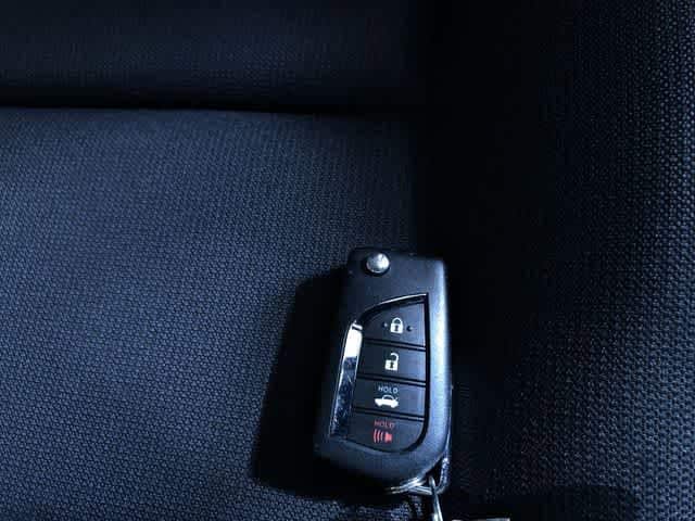 Thumbnail: 2025 Toyota Corolla - 31