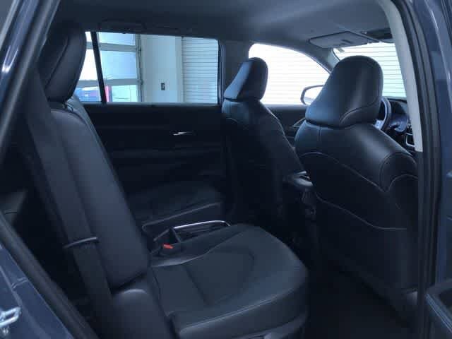 Thumbnail: 2025 Toyota Grand Highlander - 23