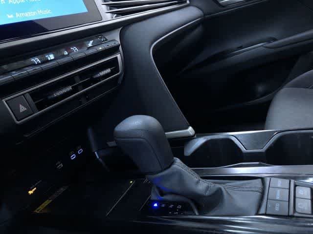 Thumbnail: 2025 Toyota Camry - 21