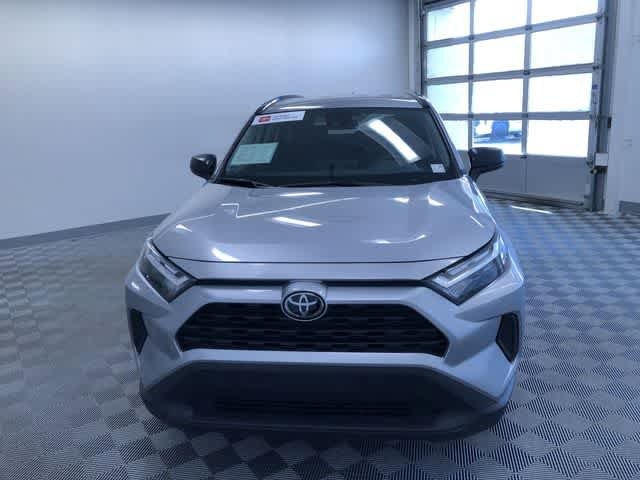2025 Toyota RAV4 LE - Photo 14