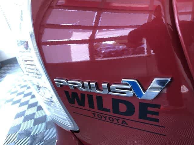 Thumbnail: 2013 Toyota Prius v - 16