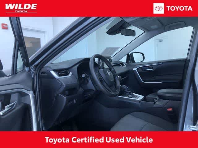 Certified 2020 Toyota RAV4 XLE with VIN 4T3R6RFV9LU001774 for sale in Kansas City