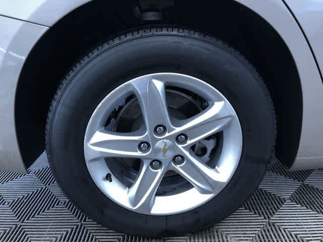 Thumbnail: 2024 Chevrolet Malibu - 17