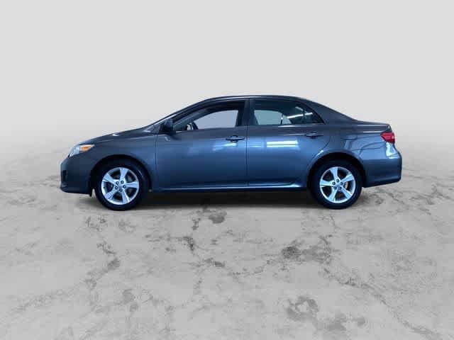 Thumbnail: 2013 Toyota Corolla - 7