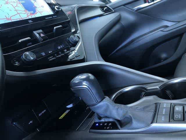 Thumbnail: 2022 Toyota Camry - 22