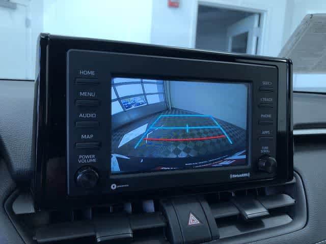 Thumbnail: 2022 Toyota RAV4 - 21