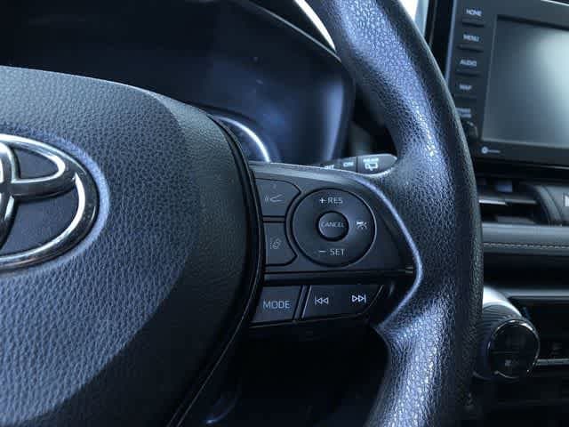 Thumbnail: 2022 Toyota RAV4 - 19