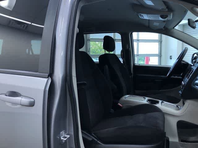 Thumbnail: 2014 Dodge Grand Caravan - 23
