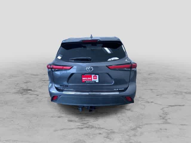 Thumbnail: 2023 Toyota Highlander - 9
