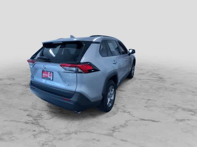 Thumbnail: 2025 Toyota RAV4 - 10