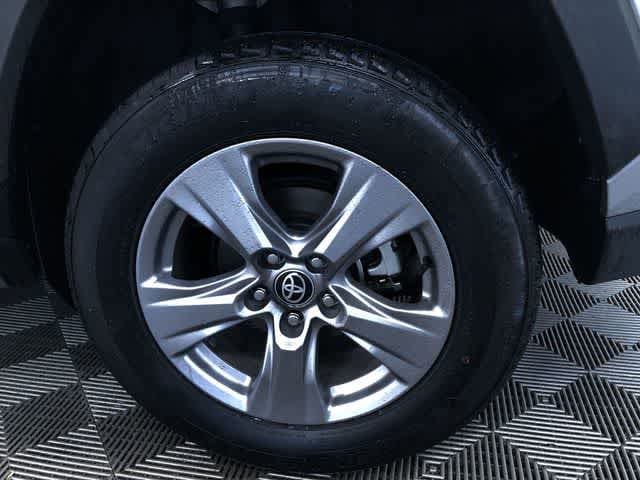 Thumbnail: 2025 Toyota RAV4 - 16