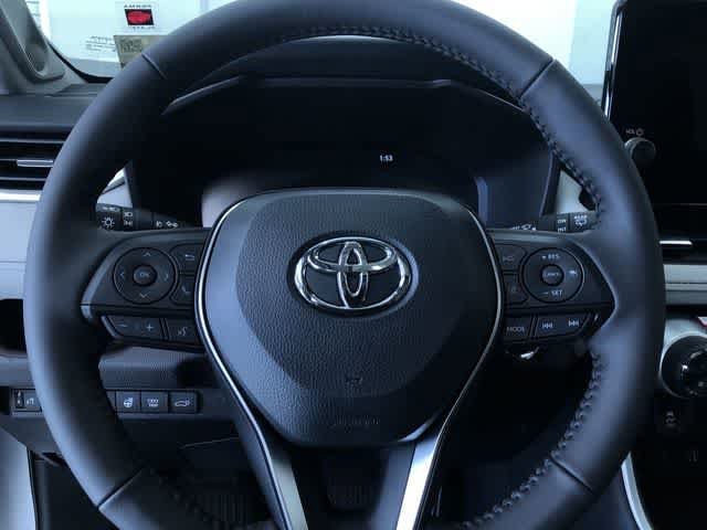 Thumbnail: 2025 Toyota RAV4 - 16