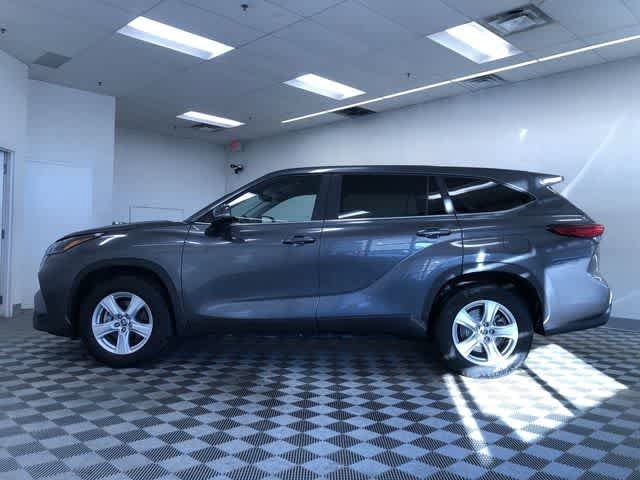 Thumbnail: 2023 Toyota Highlander - 11