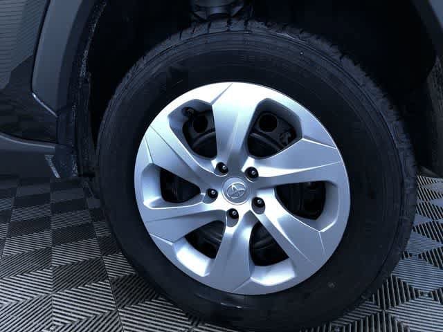 Thumbnail: 2025 Toyota RAV4 - 16