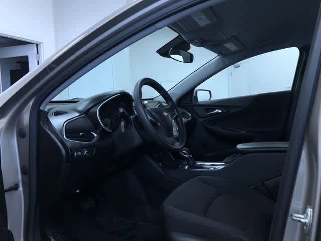 Thumbnail: 2024 Chevrolet Malibu - 11