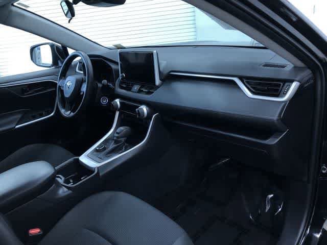 Thumbnail: 2025 Toyota RAV4 - 23