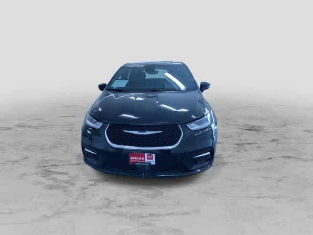 Thumbnail: 2025 Chrysler Pacifica - 5