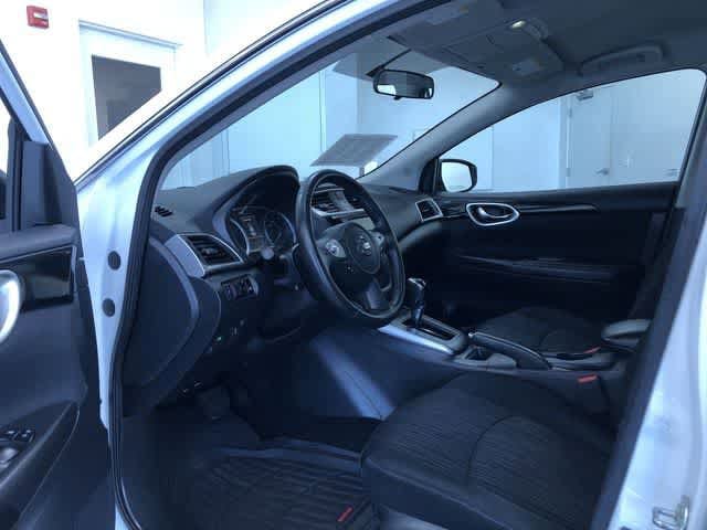 Thumbnail: 2019 Nissan Sentra - 10