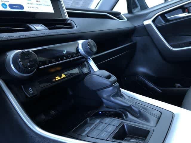 Thumbnail: 2025 Toyota RAV4 - 29