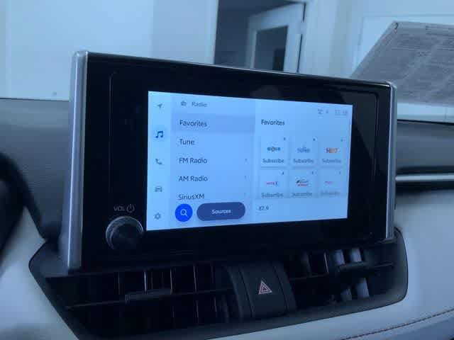 Thumbnail: 2025 Toyota RAV4 - 28