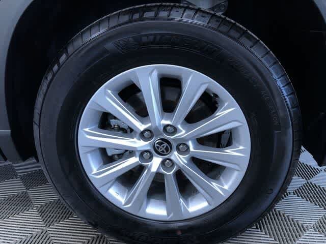 Thumbnail: 2025 Toyota Grand Highlander - 16