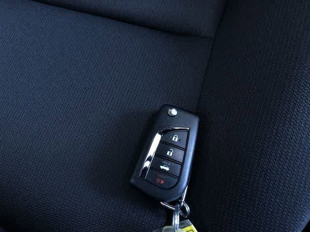 Thumbnail: 2025 Toyota Corolla - 32