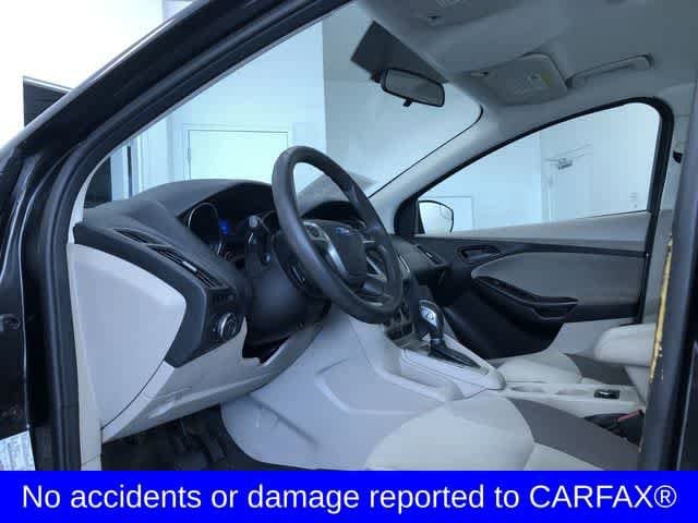 Used 2012 Ford Focus SE with VIN 1FAHP3K25CL123218 for sale in West Allis, WI