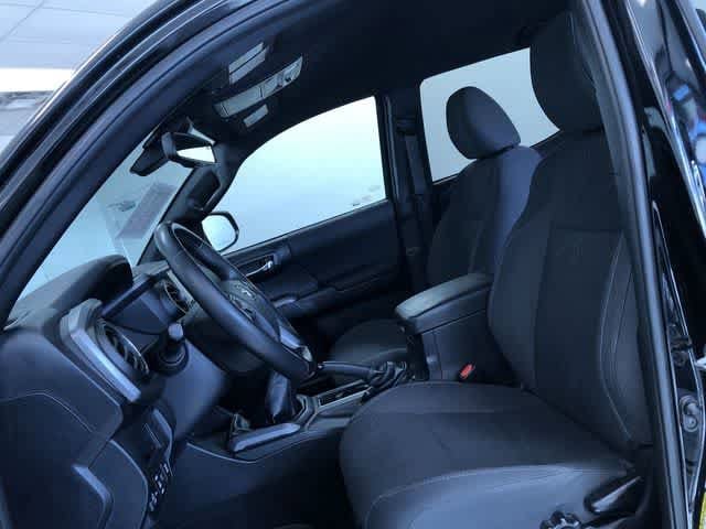 Thumbnail: 2018 Toyota Tacoma - 13