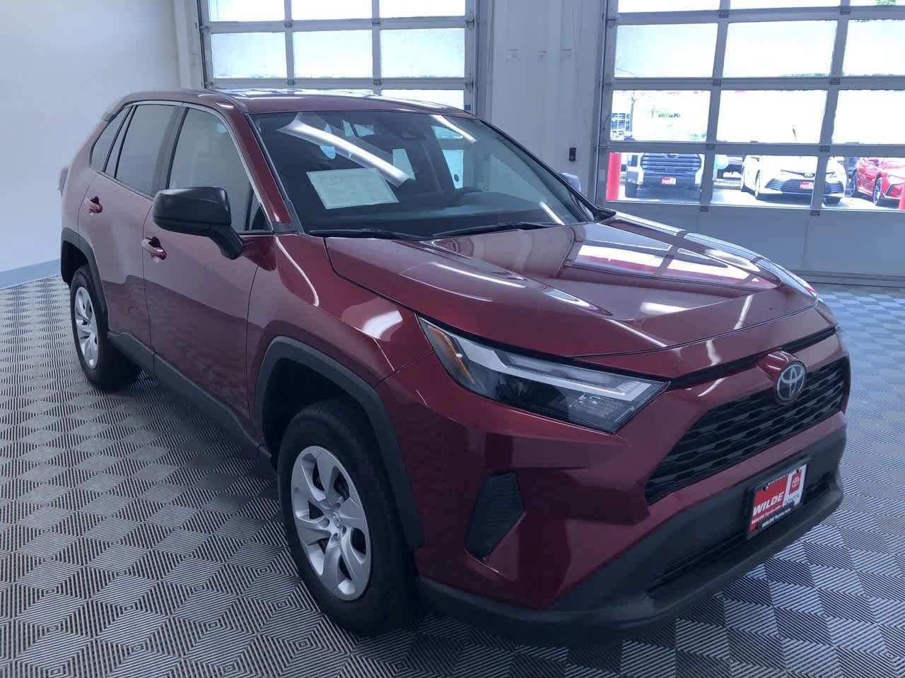 2024 Toyota RAV4 LE 37