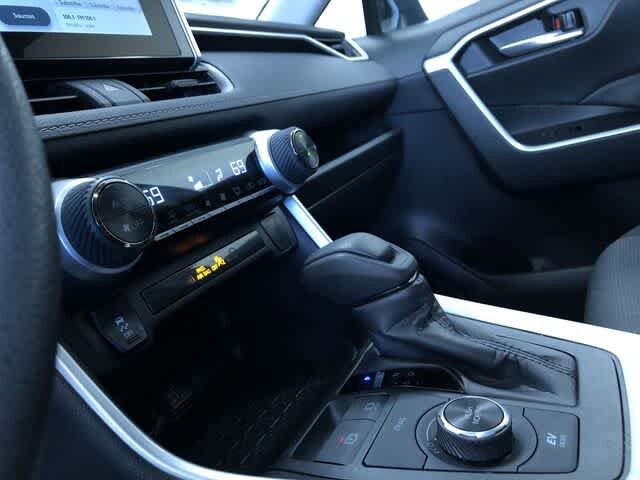 Thumbnail: 2025 Toyota RAV4 - 30