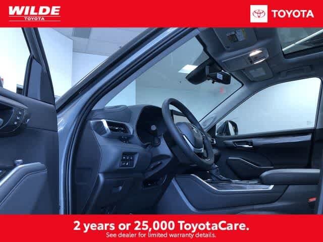 Thumbnail: 2026 Toyota Highlander - 2