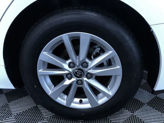 Thumbnail: 2026 Toyota Camry - 16