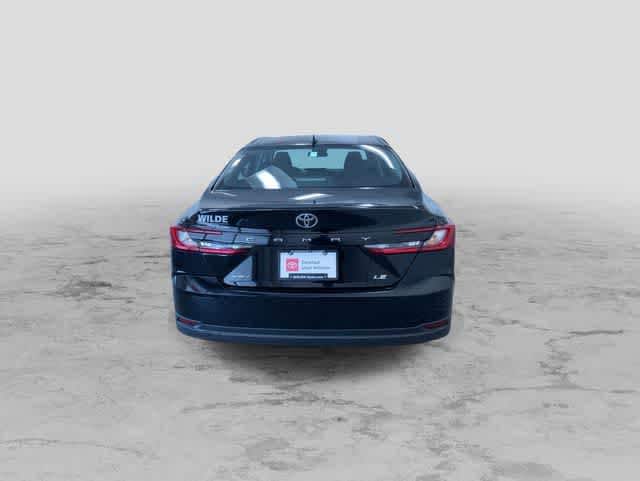 2026 Toyota Camry LE - Photo 8