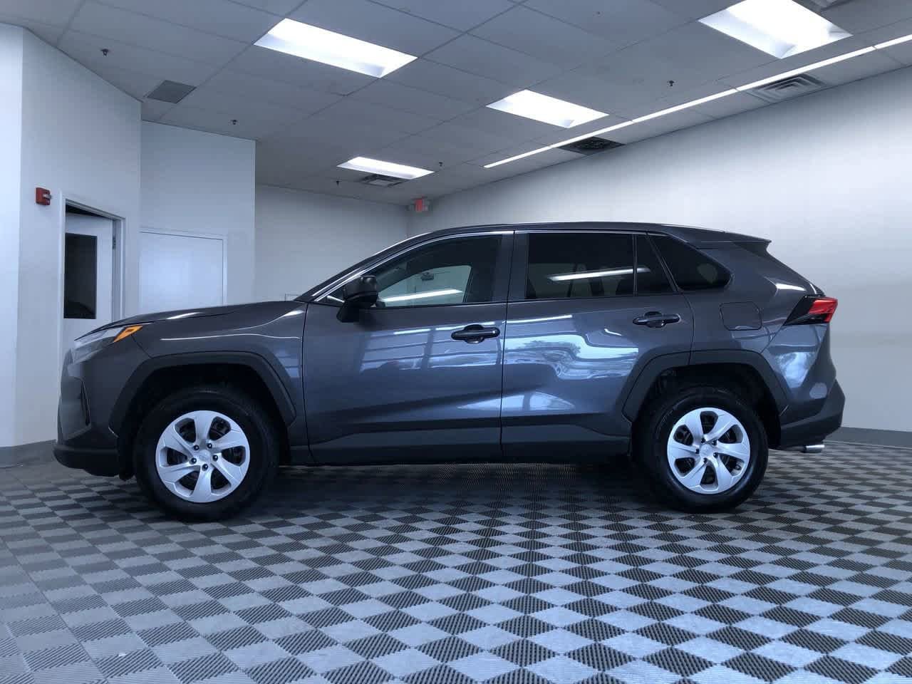 2024 Toyota RAV4 LE 11