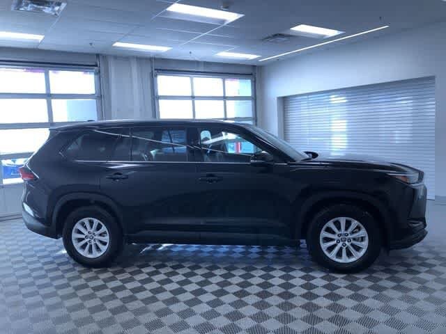 Thumbnail: 2025 Toyota Grand Highlander - 38